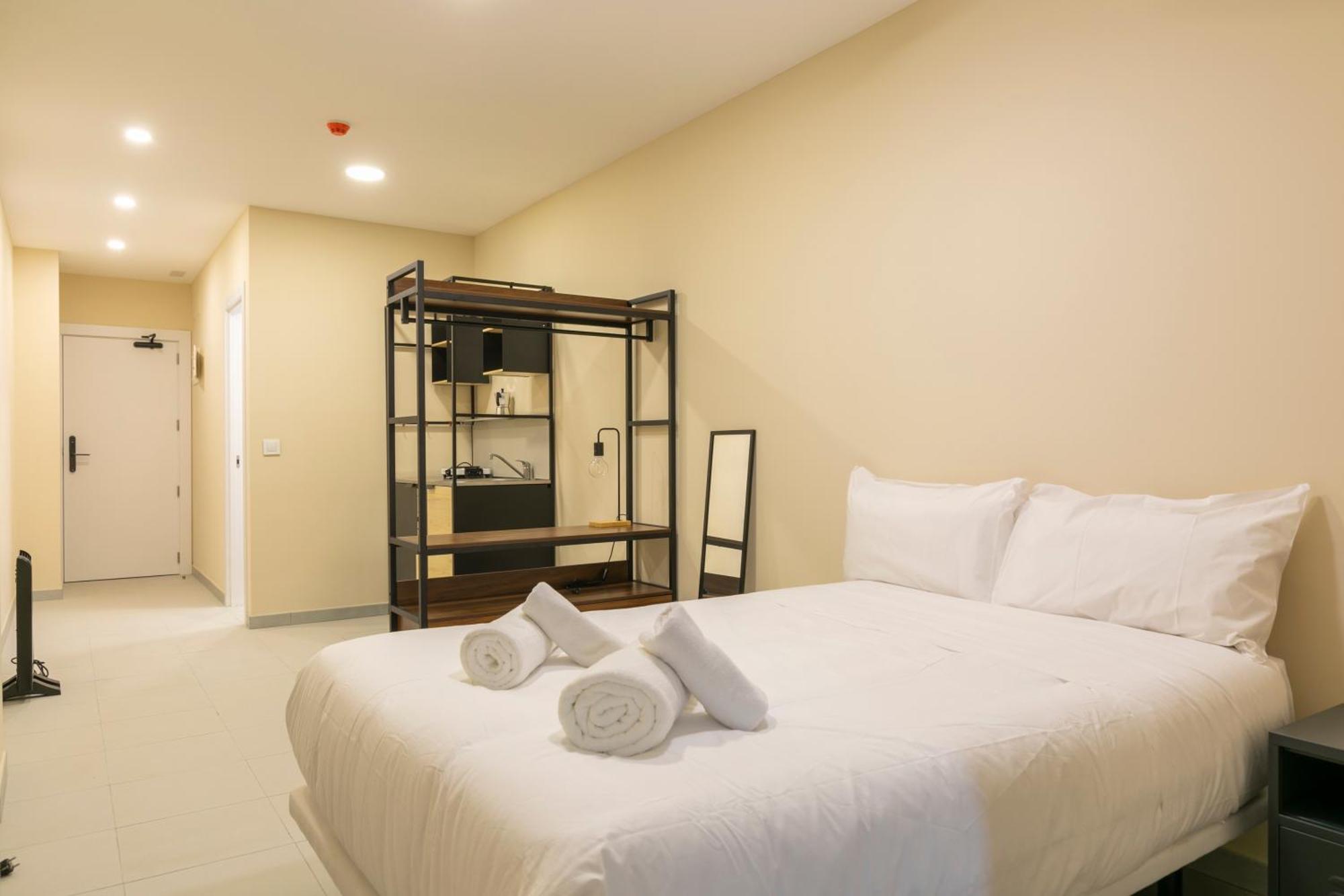 Homeabout Smart Rooms Bravo Murillo - Sin Recepcion Madrid Exterior photo