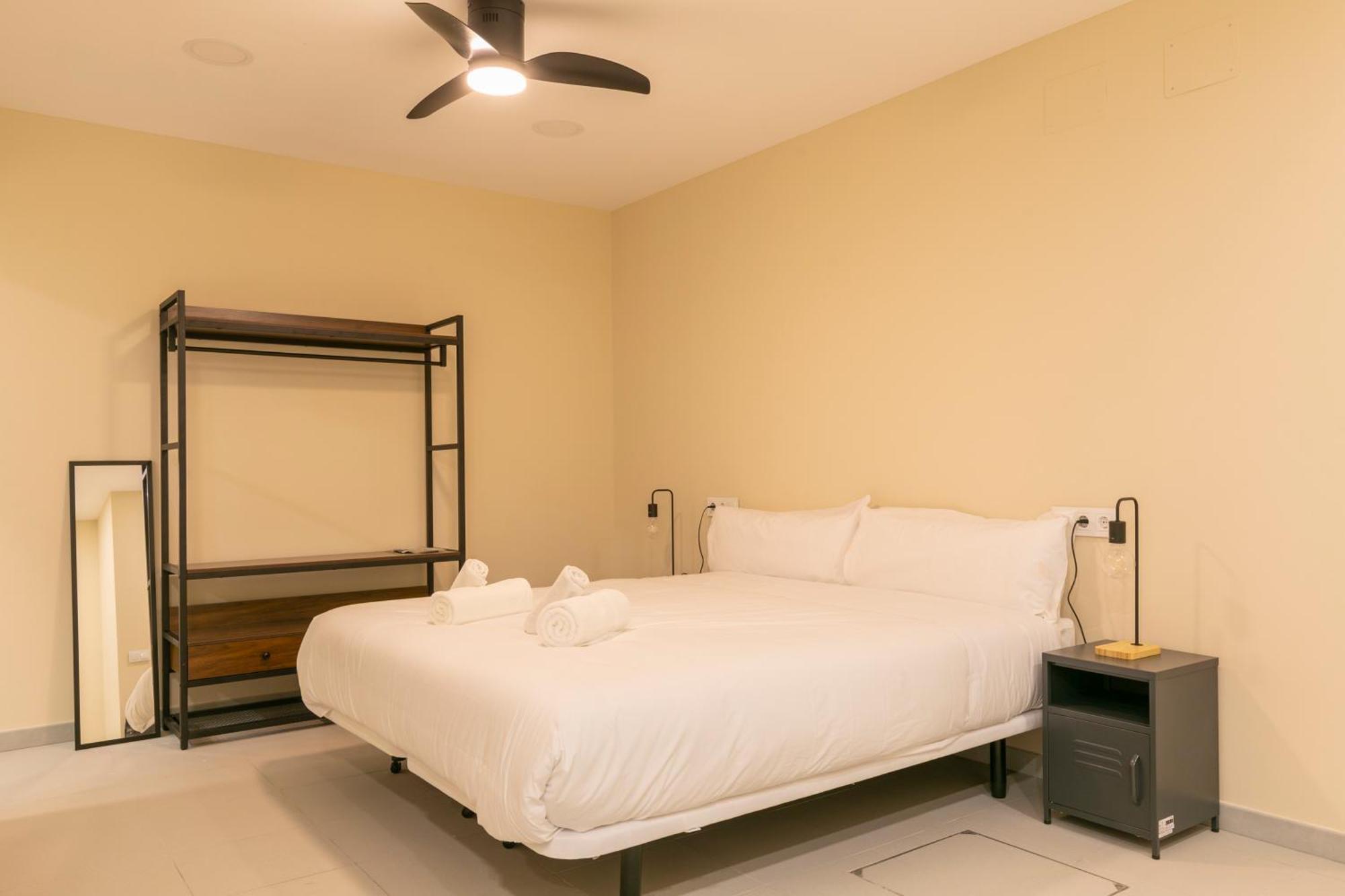 Homeabout Smart Rooms Bravo Murillo - Sin Recepcion Madrid Exterior photo
